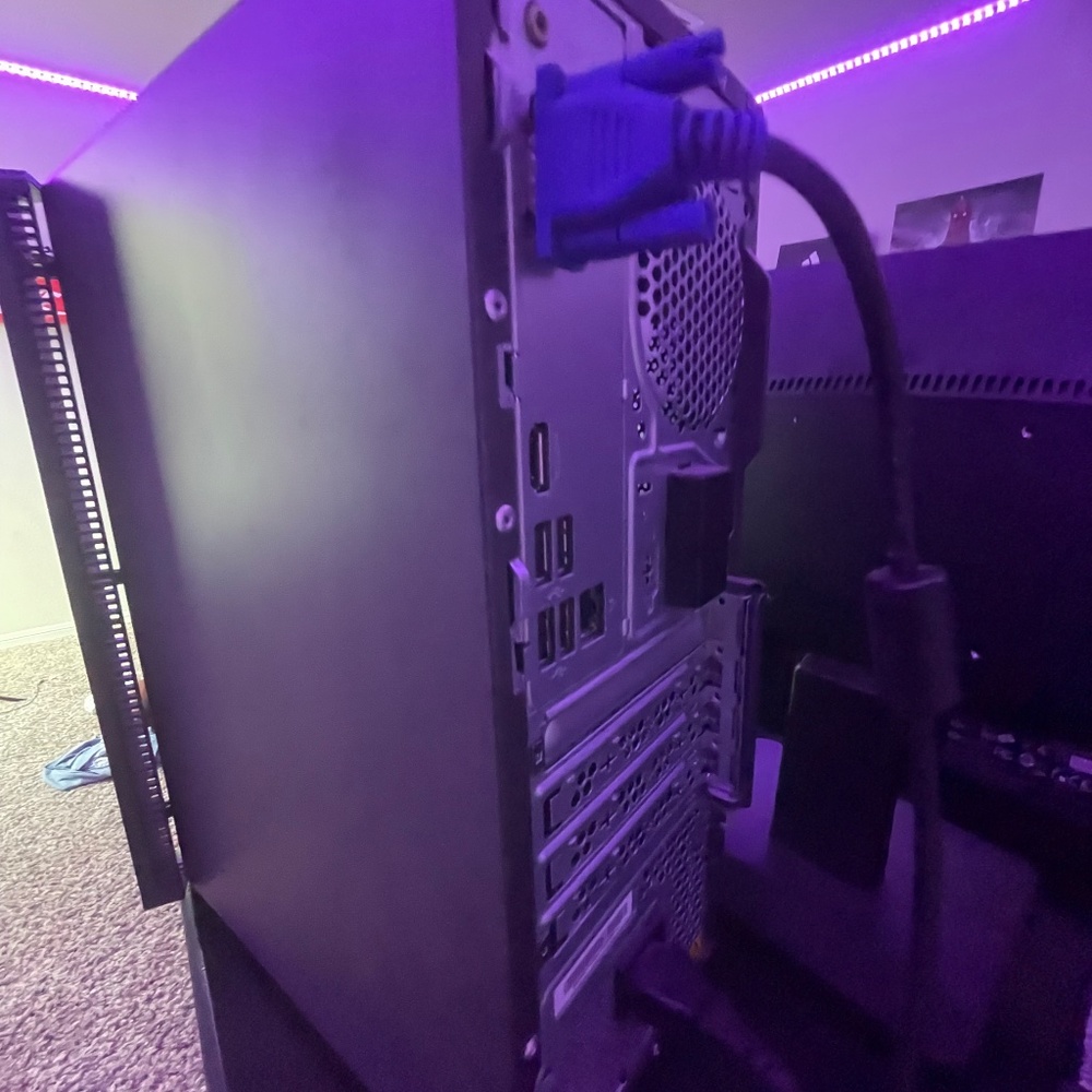 PC - Picture 1 of 4